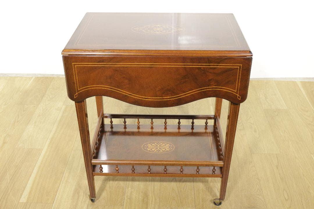 イタリア★クラシック★バタフライテーブル★キャスター付き★