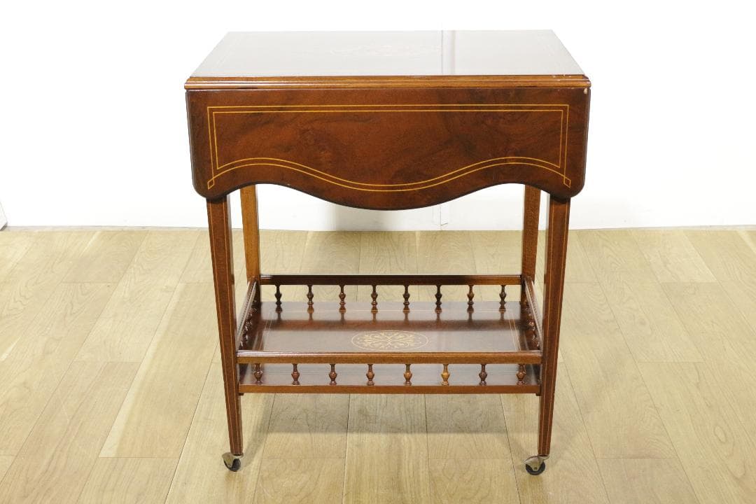 イタリア★クラシック★バタフライテーブル★キャスター付き★