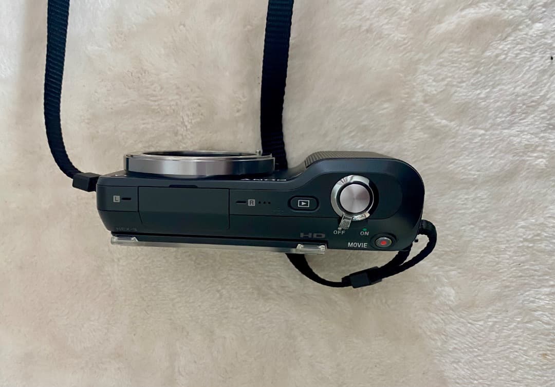 【超美品】SONY NEX-3 ズームレンズ MFレンズキット ブラック