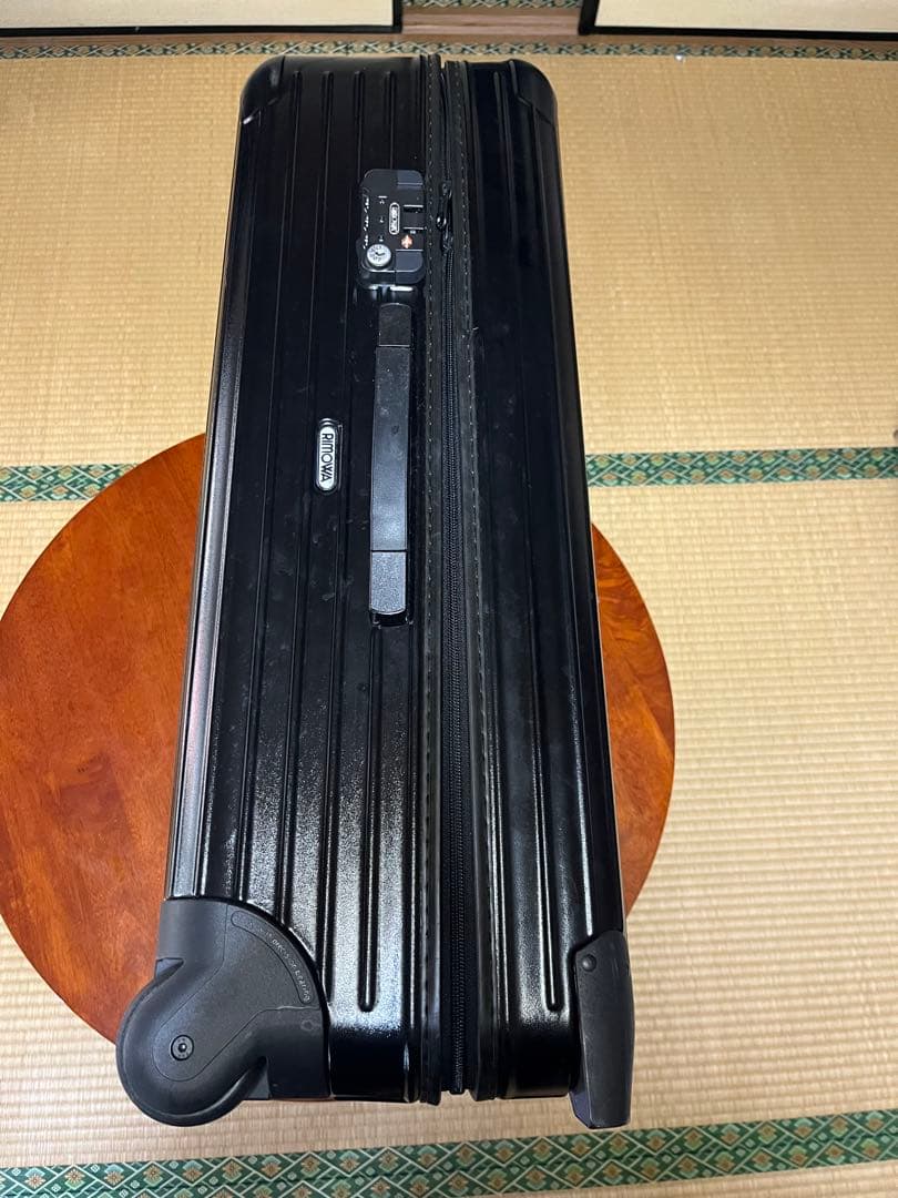 【美品希少】RIMOWAリモワ サルサ黒 82L 2輪 TSAロック 廃盤モデル