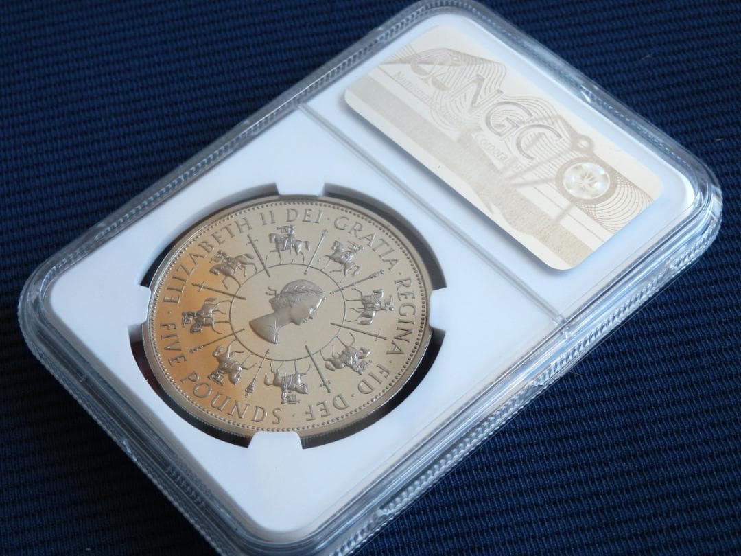 英1993年エリザベス2世戴冠40周年記念5ポンド銀貨　PF69UC