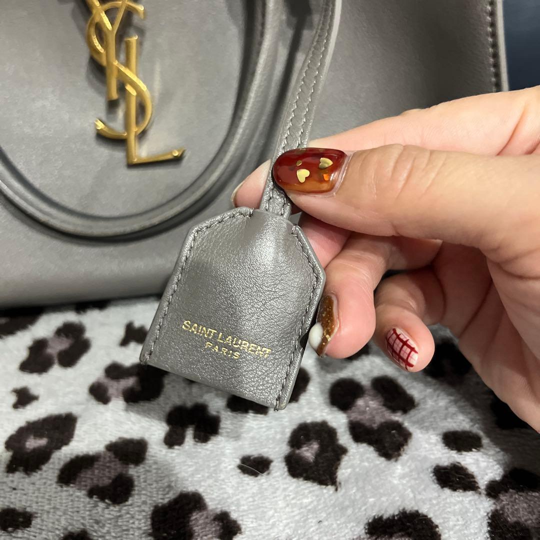 ル*フ様 イヴ・サンローランのハンドバッグ