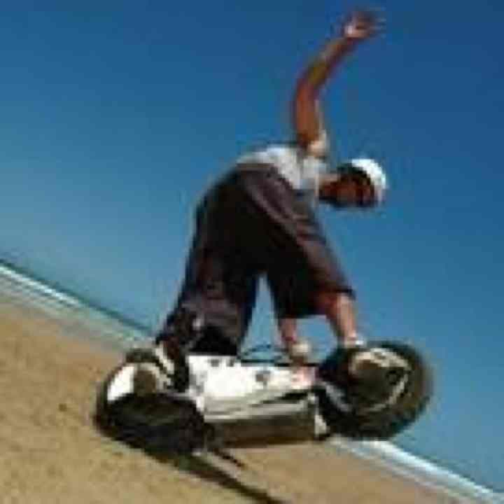 大特価！！ホイールマン(エンジン付きスケートボード)