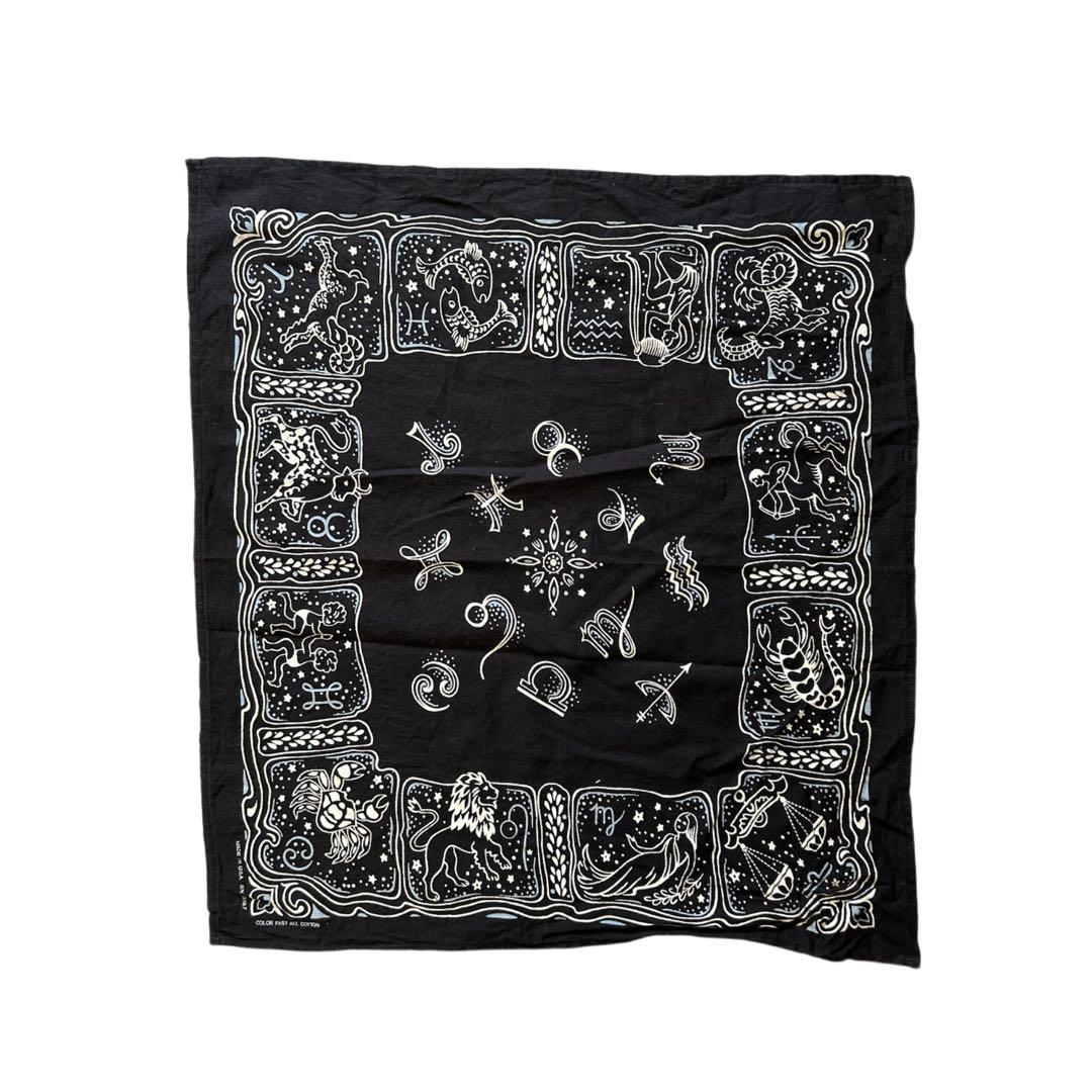 P*g様 海外　アメリカ製　バンダナ　星座　柄　ブラック