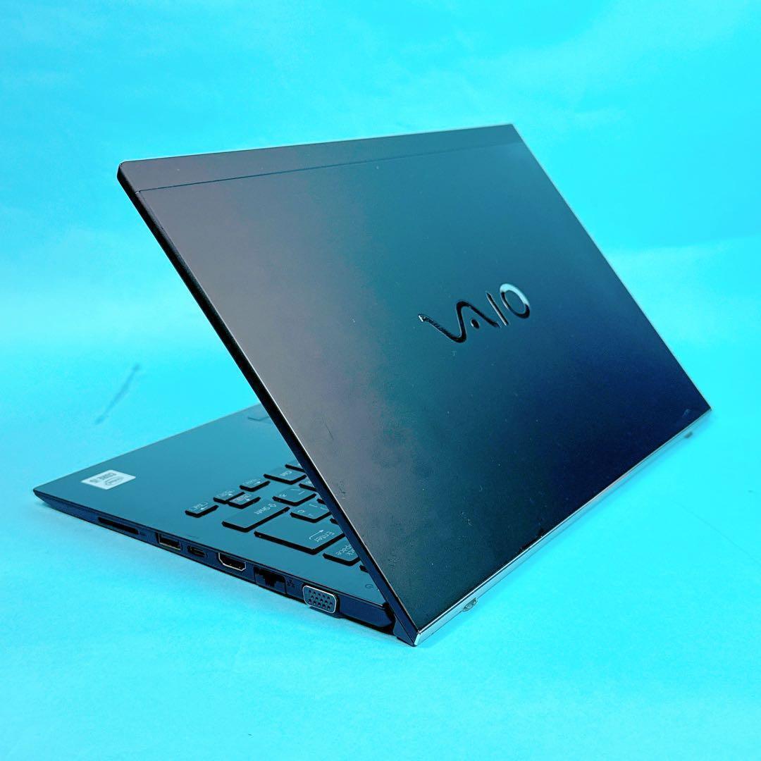 2021年製⭐️第10世代i5⭐️ノートパソコン SSD windows11薄型