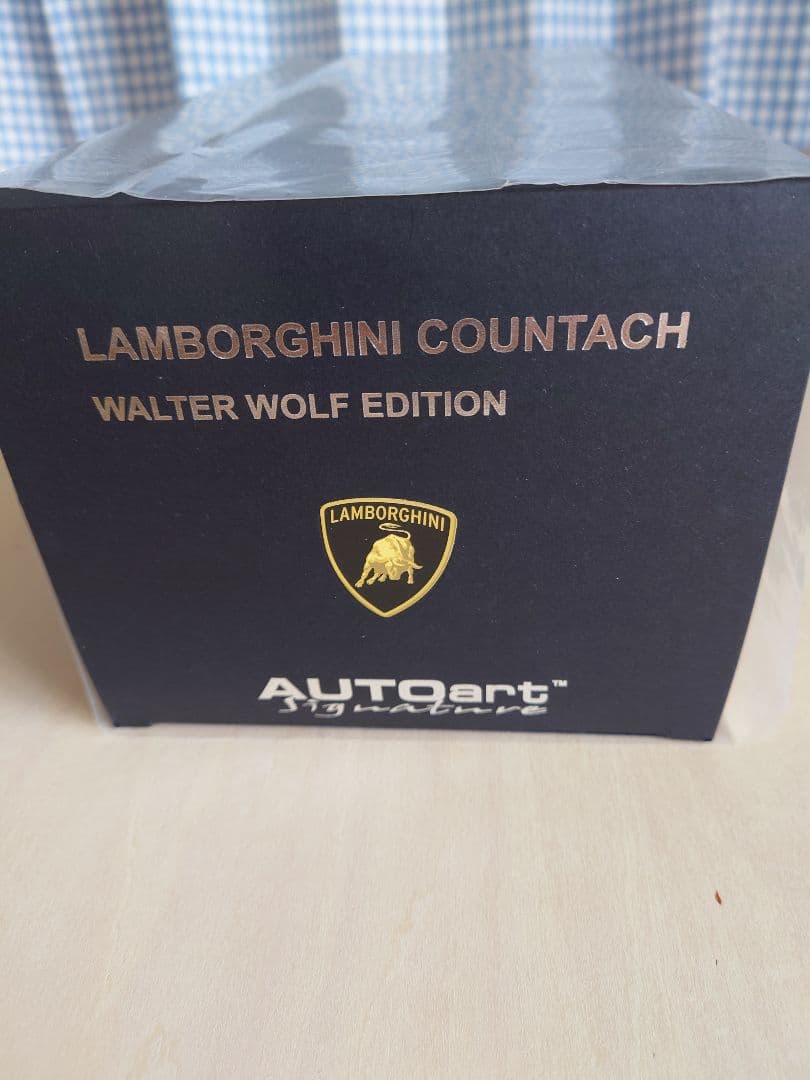 バ*ー様 AUTOart 1/18 ランボルギーニ カウンタック ウォルターウル