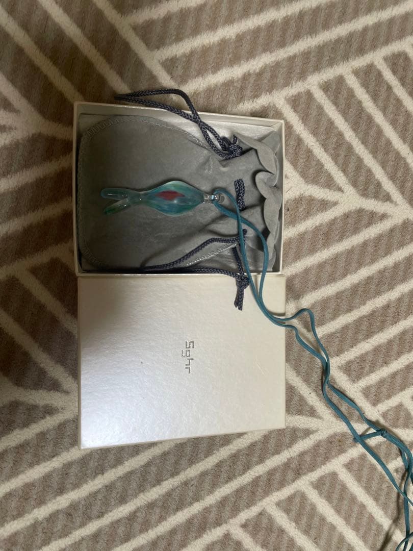 ね*こ様 希少 天気の子 天気の子展 水のさかなネックレス