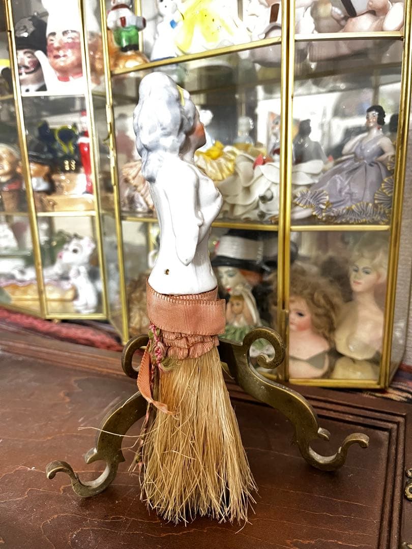 イギリス アンティーク ピンクッション ドール ハーフドール ブラシ　ハケ