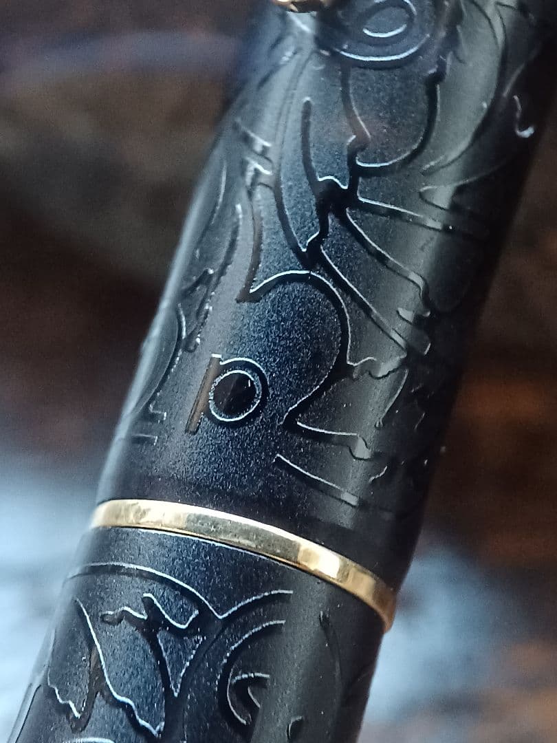 【メンテ済み】プラチナ　万年筆　唐草　18K　中字　美品　希少モデル