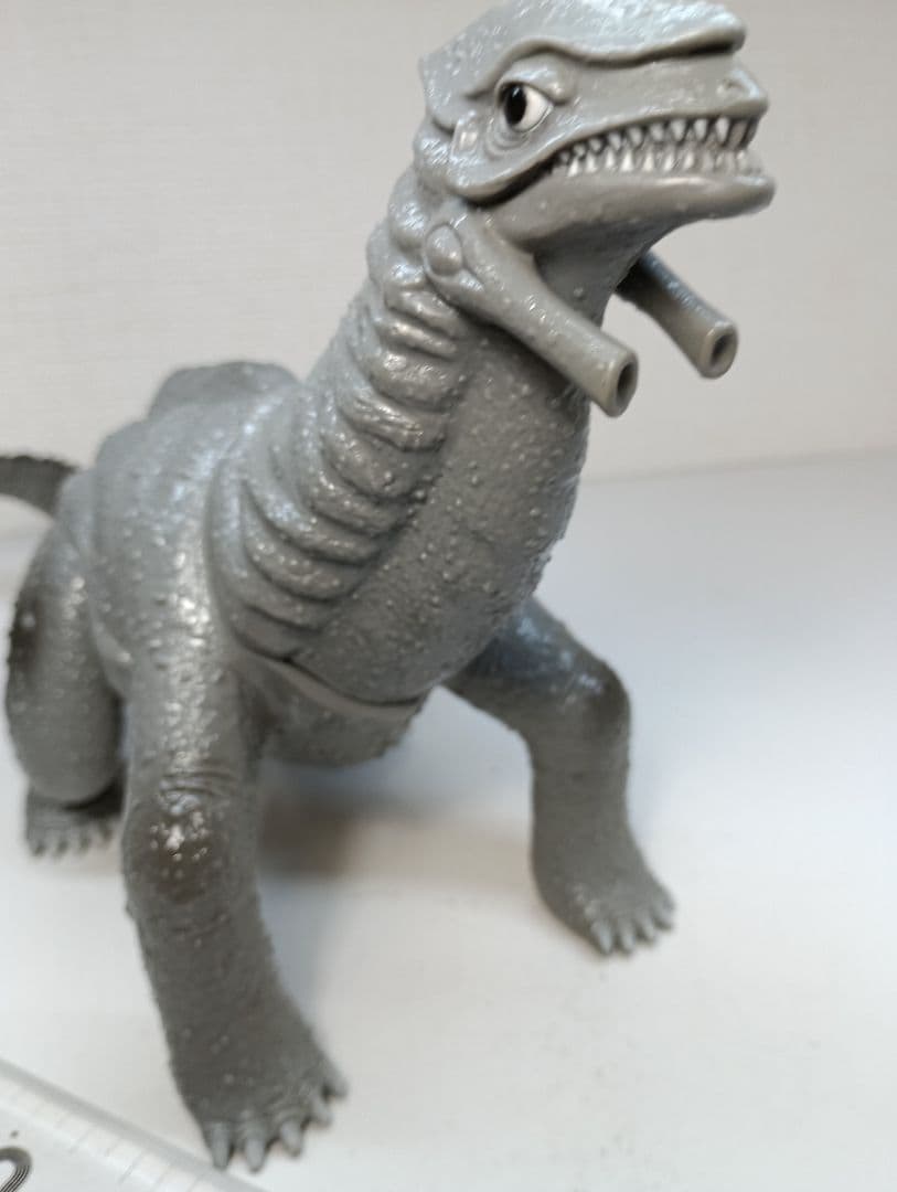 ギガザウルス★TSUBURAYA　PROD.★怪獣フィギュア　 ウルトラマン