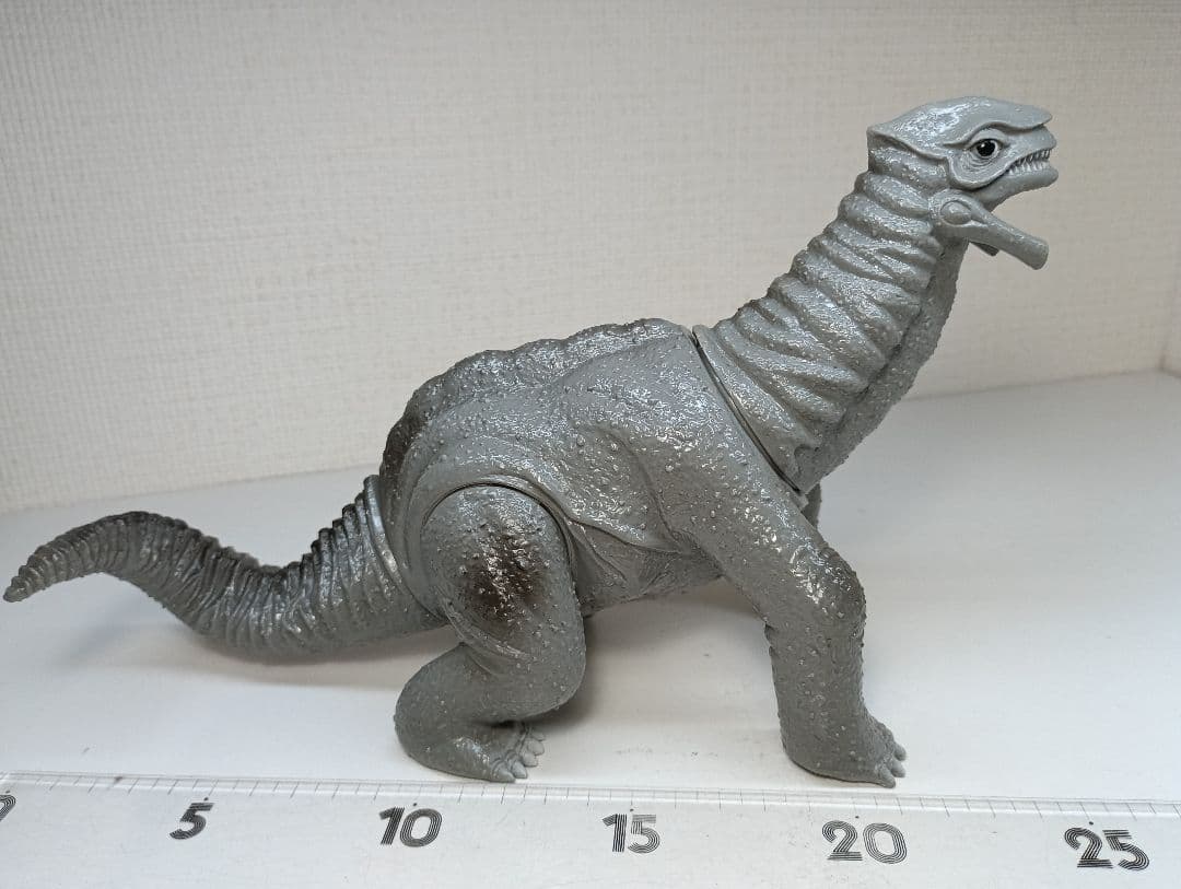 ギガザウルス★TSUBURAYA　PROD.★怪獣フィギュア　 ウルトラマン