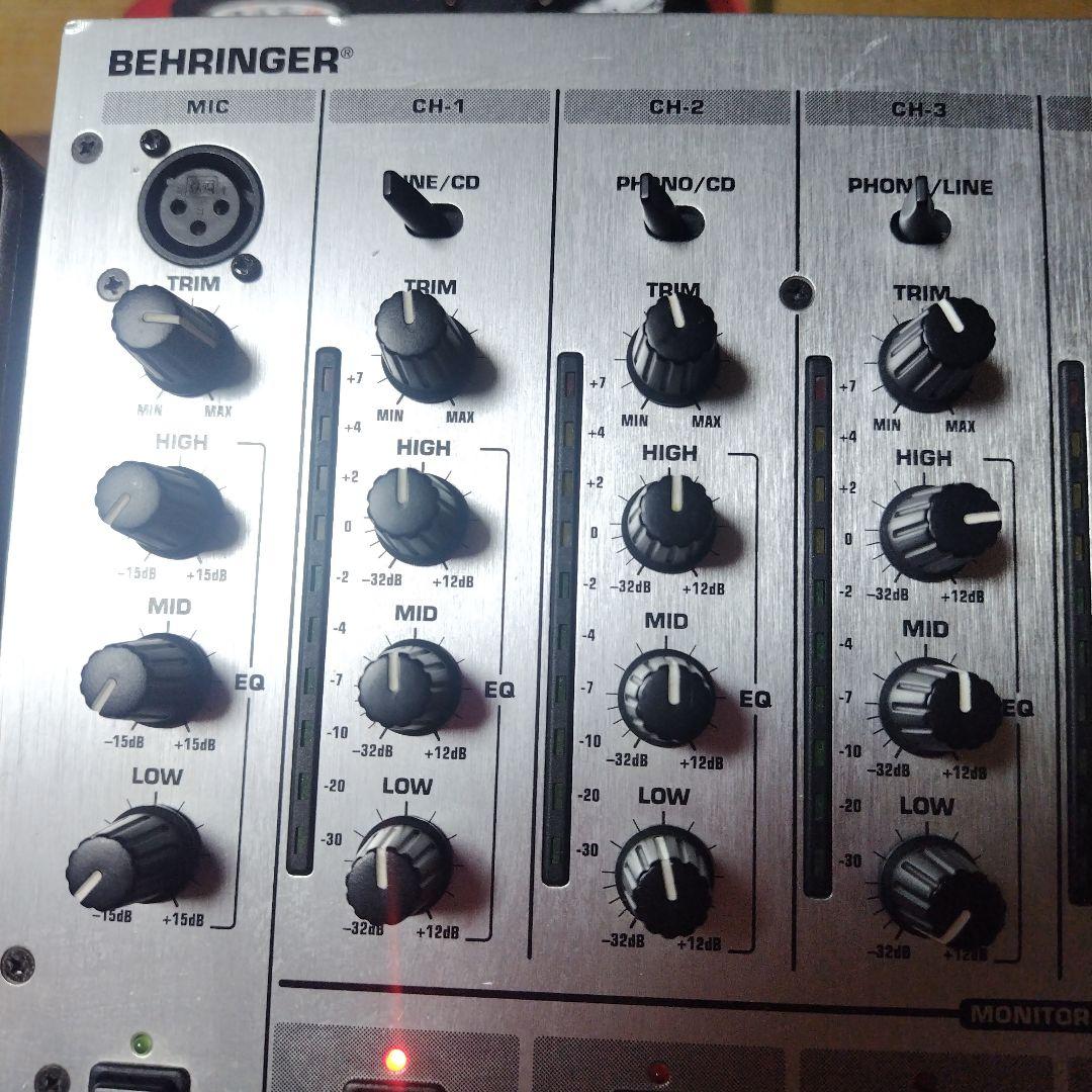 BEHRINGER DJX700 DJミキサー