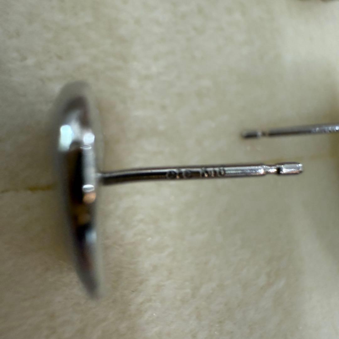 よっしー　エテ　ビーンズピアス　プラチナムカラー