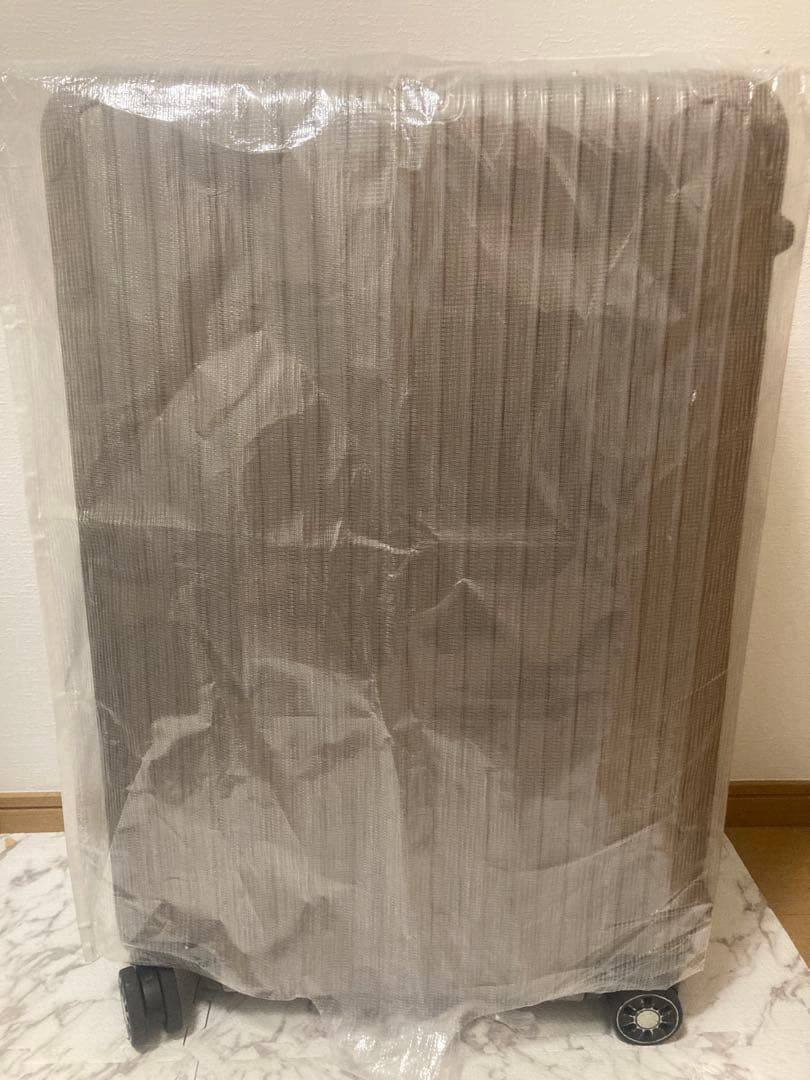 RIMOWAサルサ 97L 4輪ス ーツケース正規品　美品 軽量　金　限定　日本