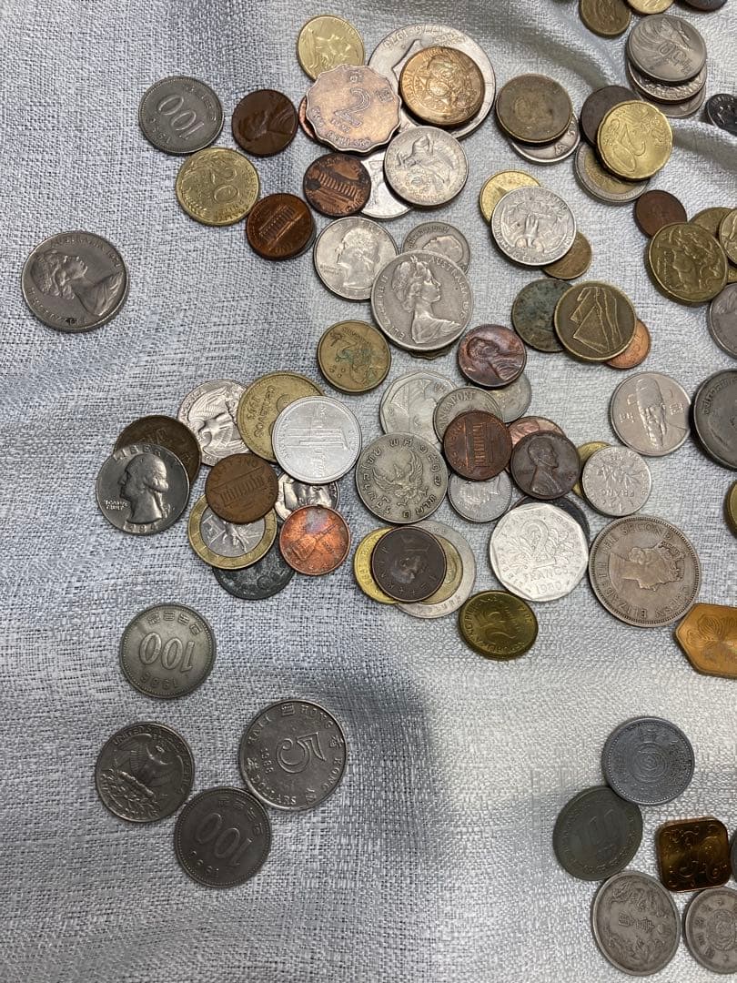 m*y様 ⭐️お宝発見⭐️ 世界各国の　古銭　2キロ　おまとめ