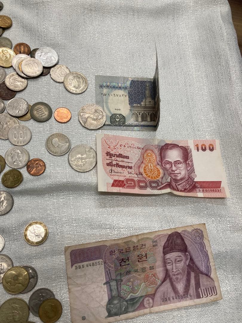 m*y様 ⭐️お宝発見⭐️ 世界各国の　古銭　2キロ　おまとめ