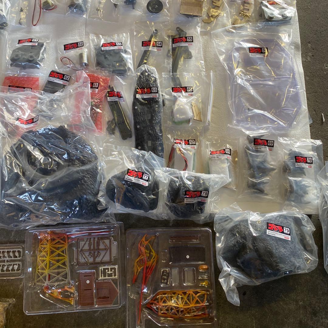 DeAGOSTINI ゴジラをつくる　全巻セット　1-100巻新品未使用