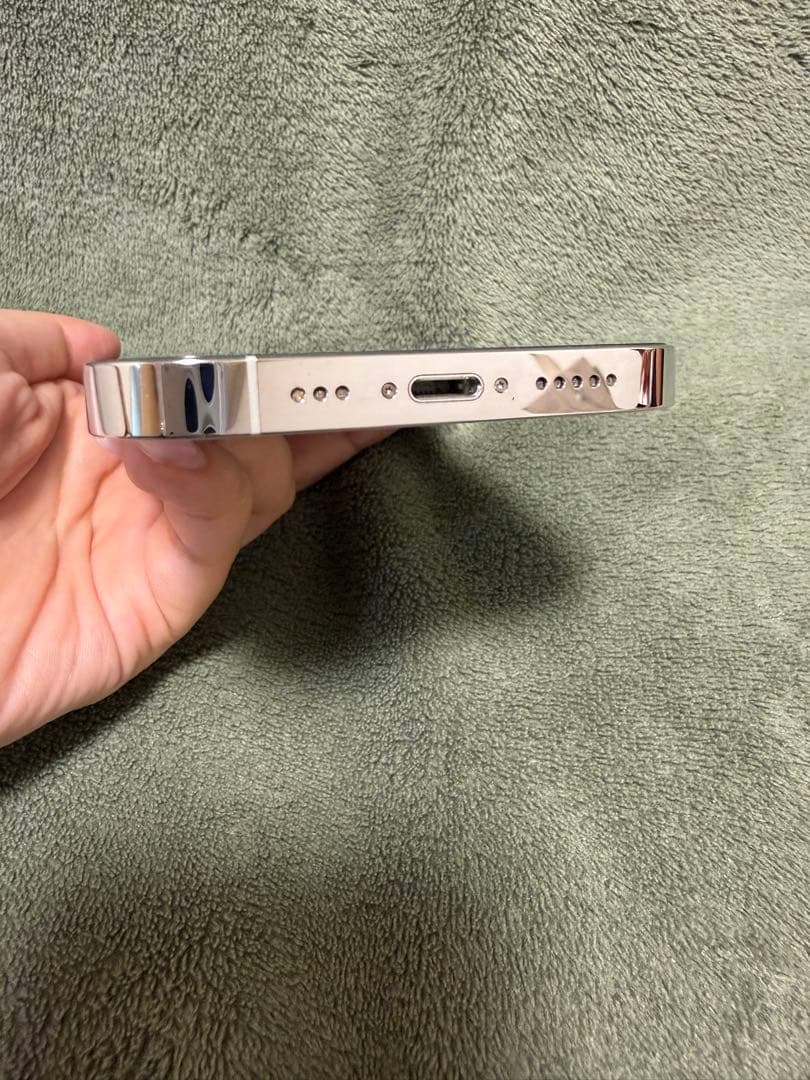 Apple iPhone 14 Pro シルバー 256GB SIMフリー