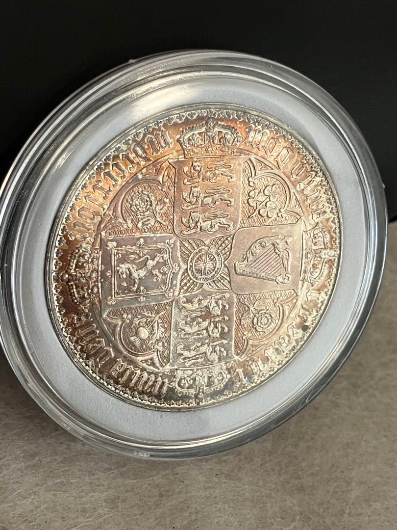 値下げ ゴチッククラウン銀貨 ビクトリア女王 1847年