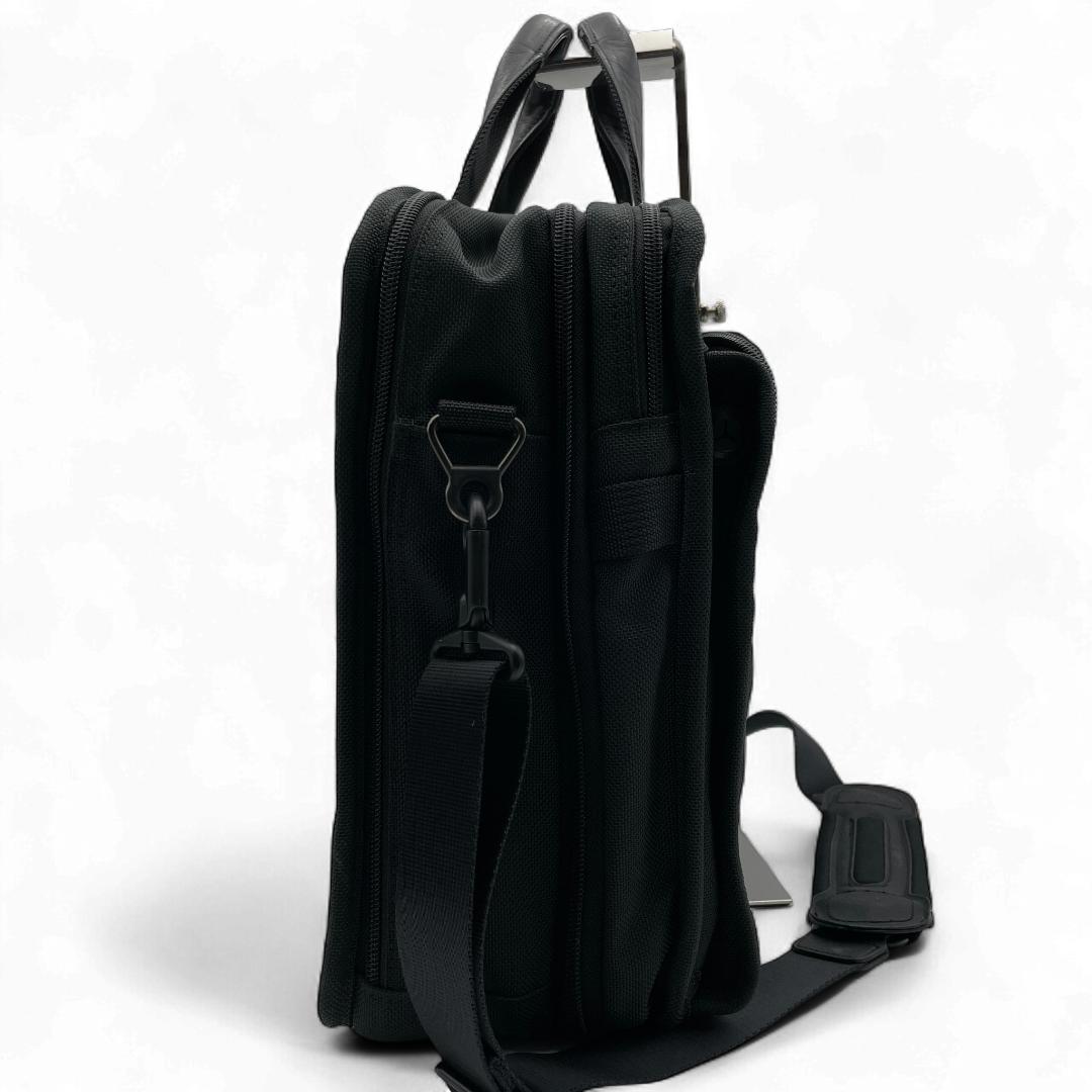 良品 TUMI ビジネスバッグ ナイロン ブラック エクスパンダブル