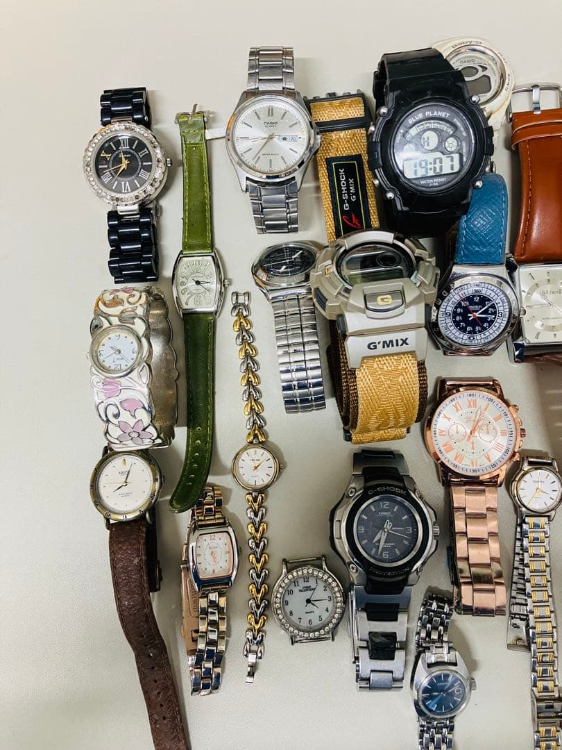 腕時計ジャンク34個 CASIO シチズンswatch 他