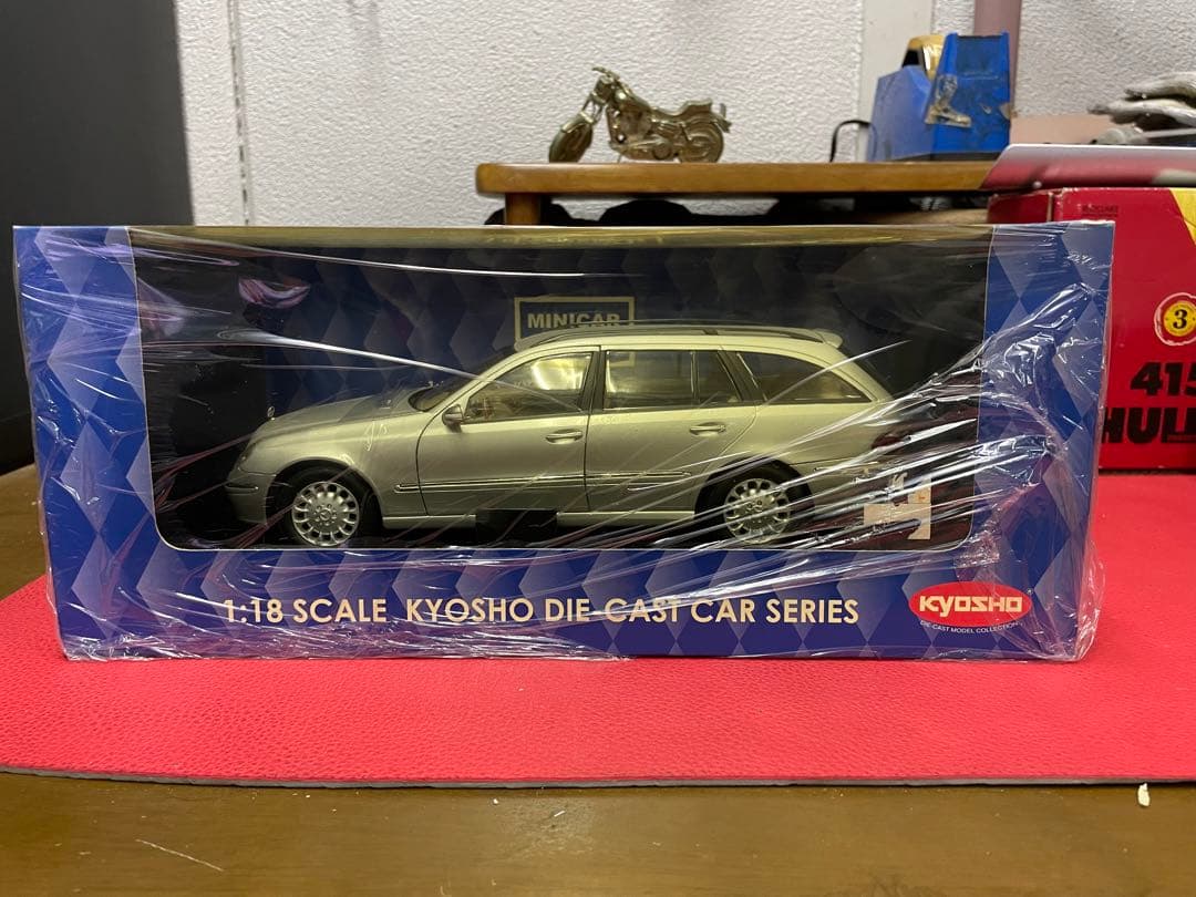 京商　メルセデスベンツ　ステーションワゴン　Eクラス