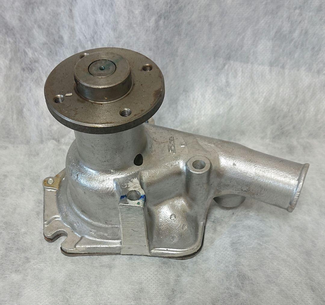 いすゞ　ベレット　　純正ウォーターポンプ