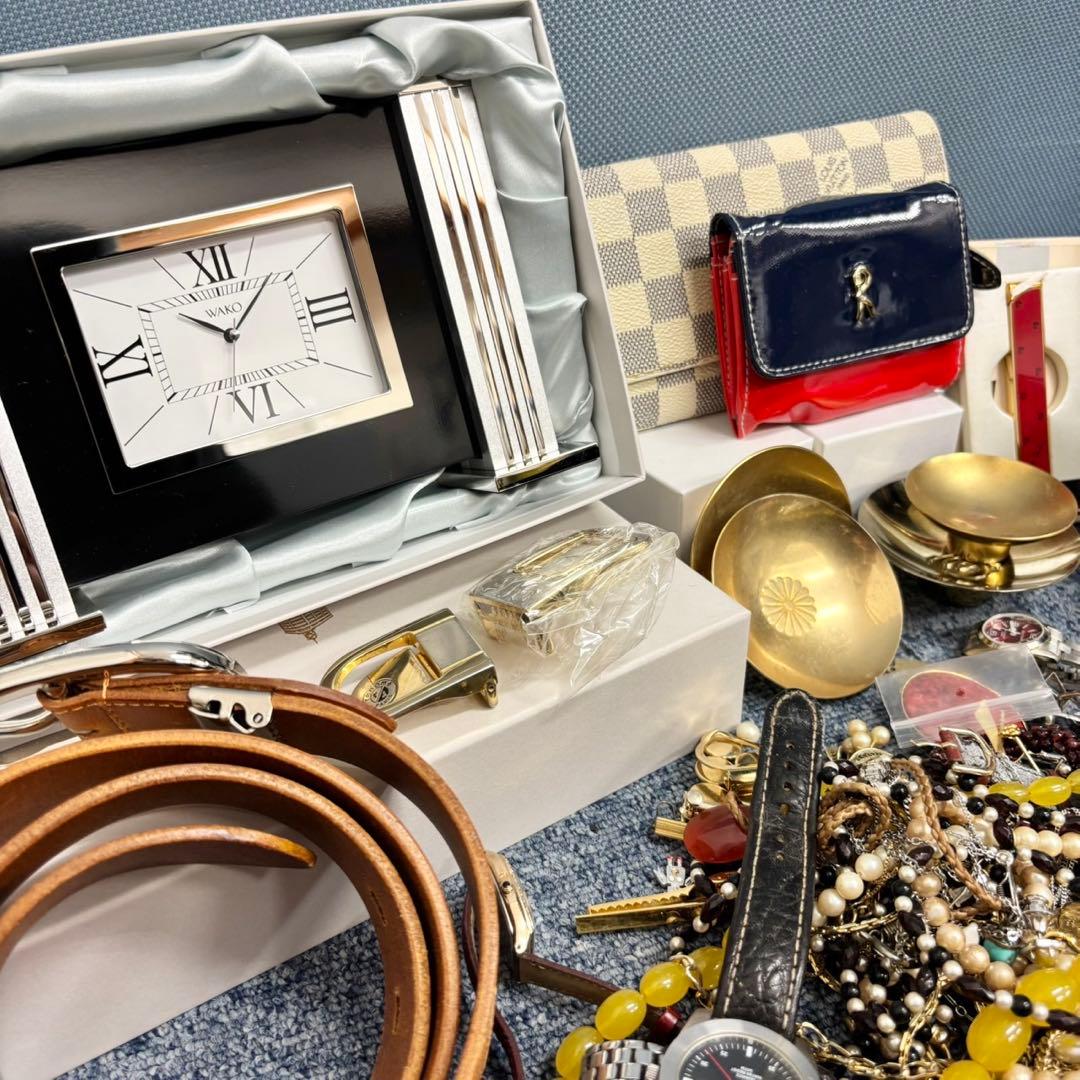 遺品整理 アクセサリー 時計 まとめ ブローチ タイピン 刻印未検品 1588