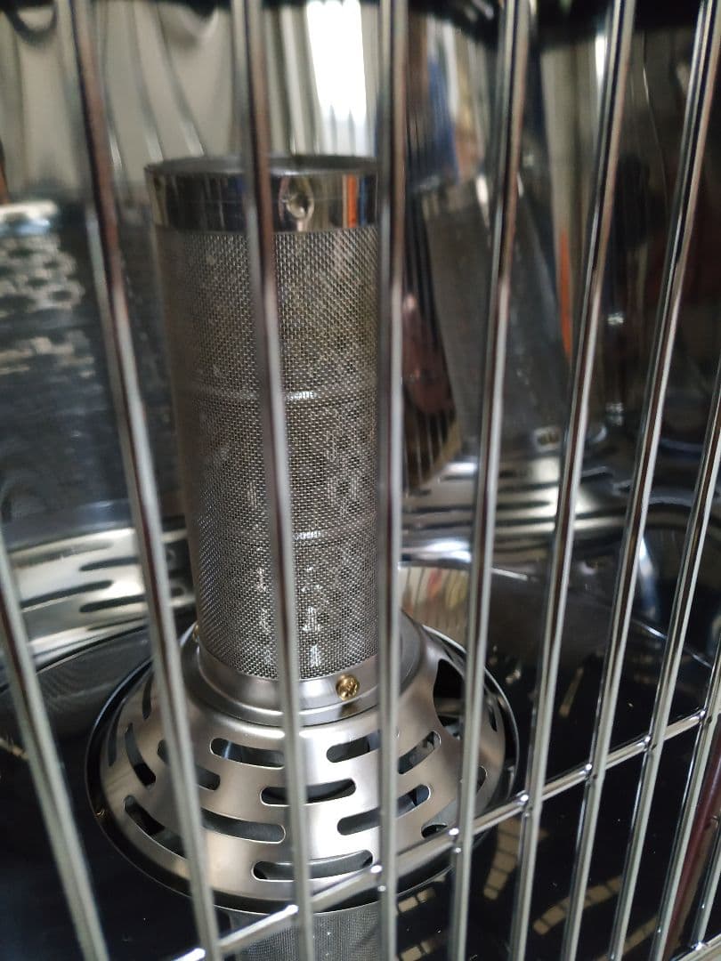 iwatani ストーブ 赤　デカ暖