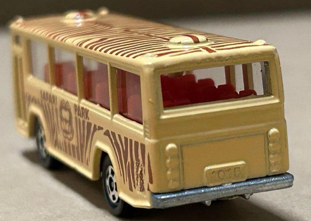 トミカ 日野 レインボー スケルトンバス サファリパーク