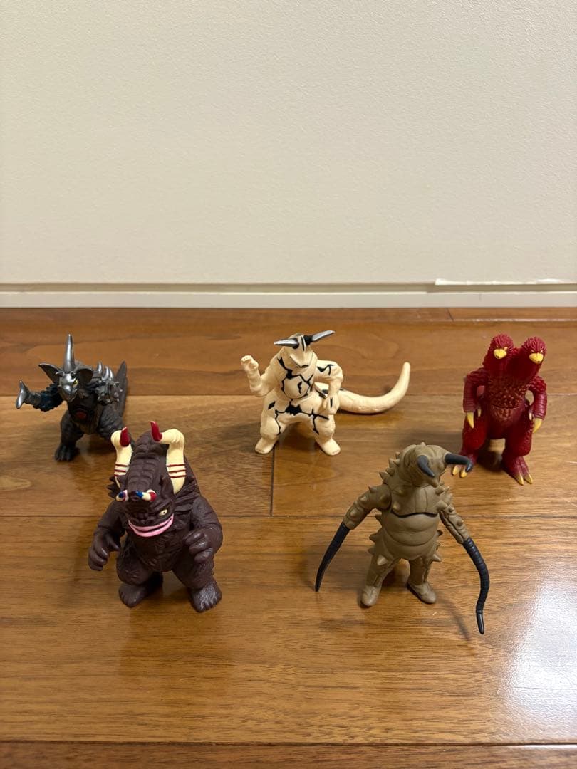 ウルトラマンフィギュアセット 24体