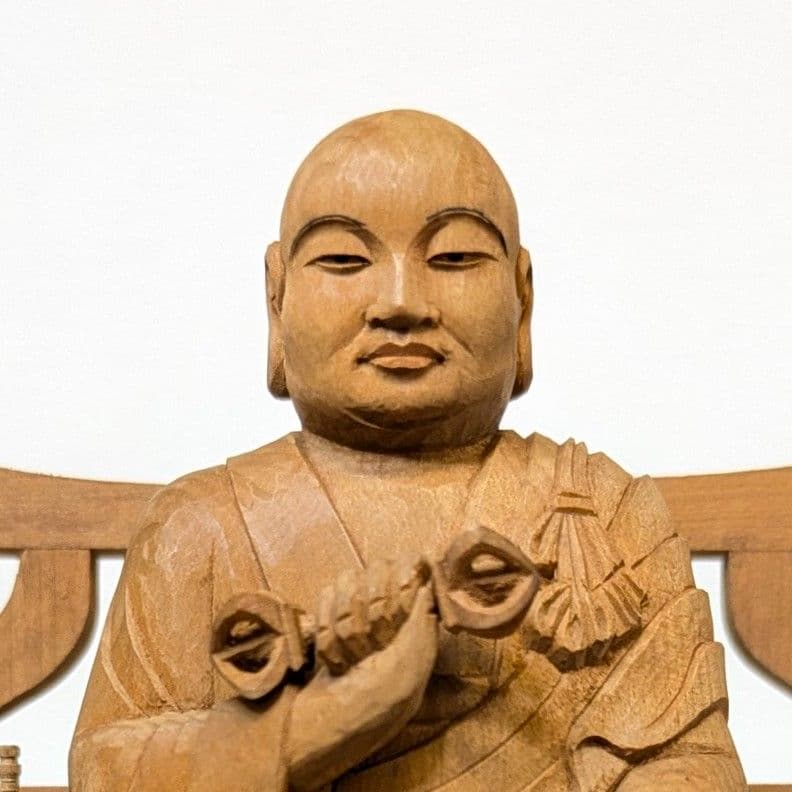 【セール・新品】 弘法大師　紅檀　上彫　総高さ約19.5cm　箱台付　空海