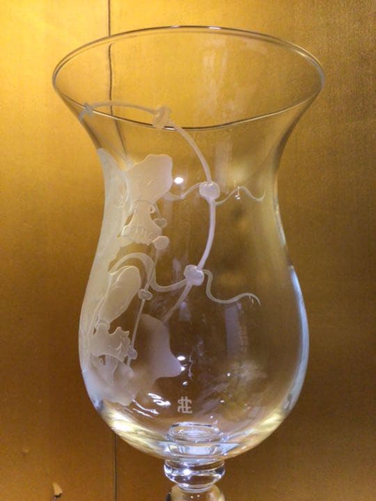 デカ過ぎるワイングラス　高さ約53.6センチ