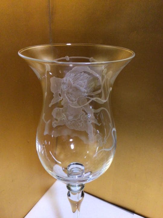 デカ過ぎるワイングラス　高さ約53.6センチ