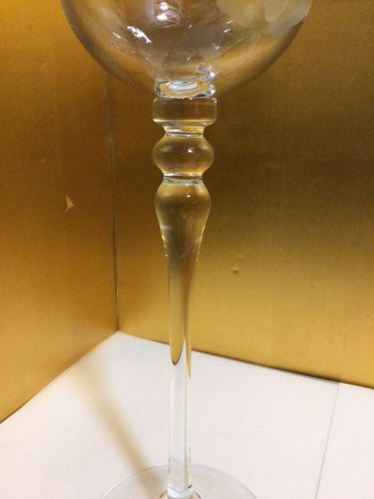 デカ過ぎるワイングラス　高さ約53.6センチ