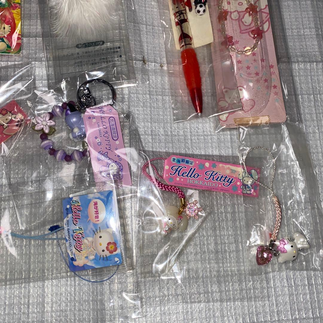 ハローキティ　ストラップ等