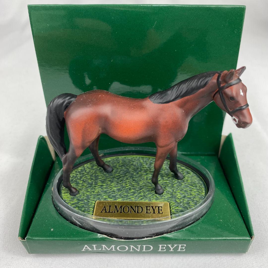 ★JRA ホースフィギュア ソダシ コントレイル アーモンドアイ 計9体