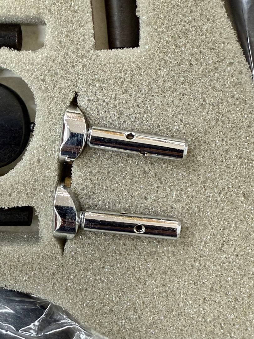 【新品】バイオリン用フィッティングセット（エボニー／クローム金具）未使用品！