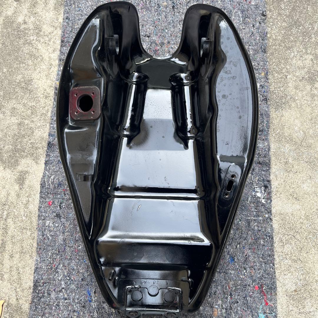 ゼファーχ タンク　テールカウル