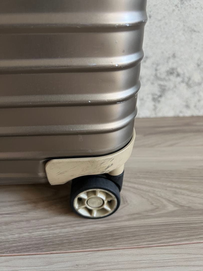 TAMO RIMOWA リモワ トパーズ チタニウム ビジネストロリー4輪
