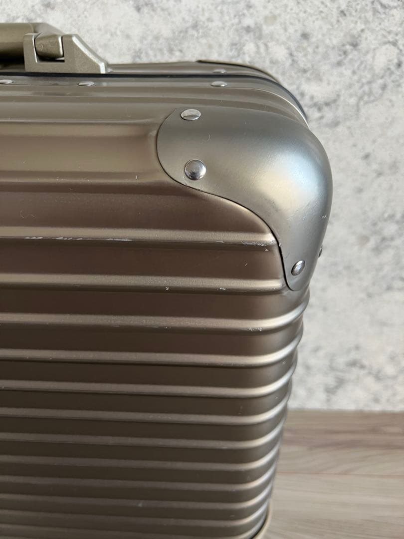TAMO RIMOWA リモワ トパーズ チタニウム ビジネストロリー4輪