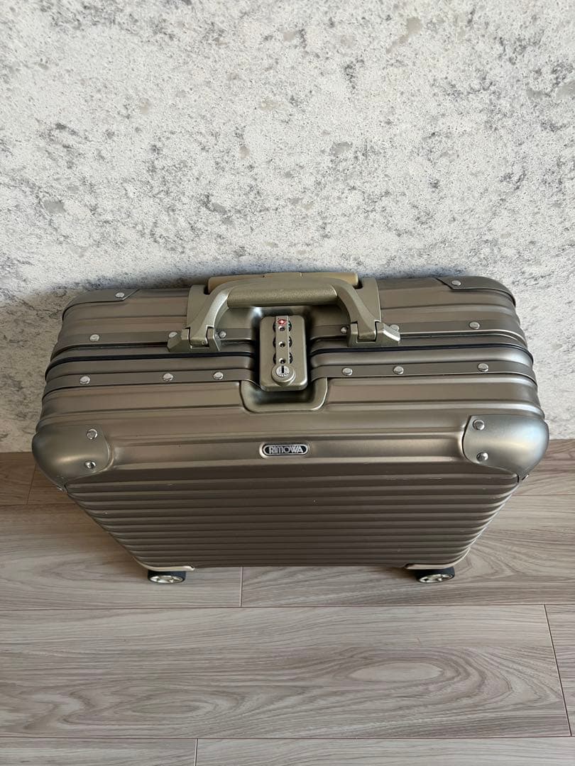 TAMO RIMOWA リモワ トパーズ チタニウム ビジネストロリー4輪