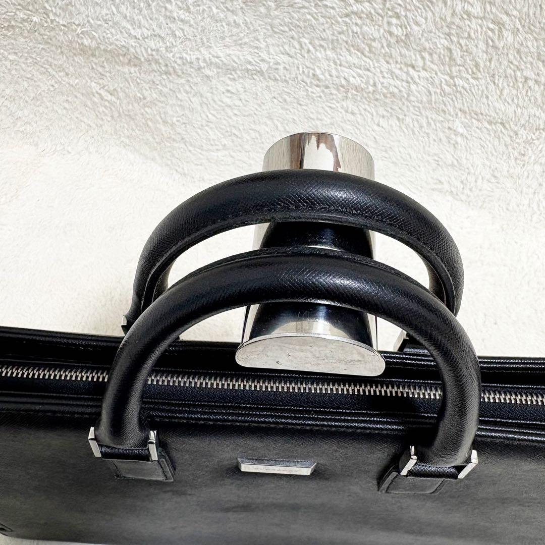 美品　バーバリー　ビジネスバッグ　ブリーフケース　サフィアーノレザー　本革　黒