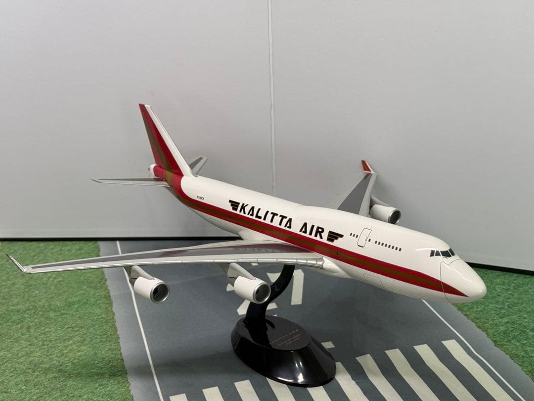 【レア物】カリッタ航空　747-400BCF 1/200