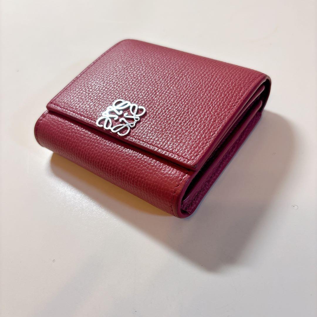 LOEWE ピンク 三つ折り財布