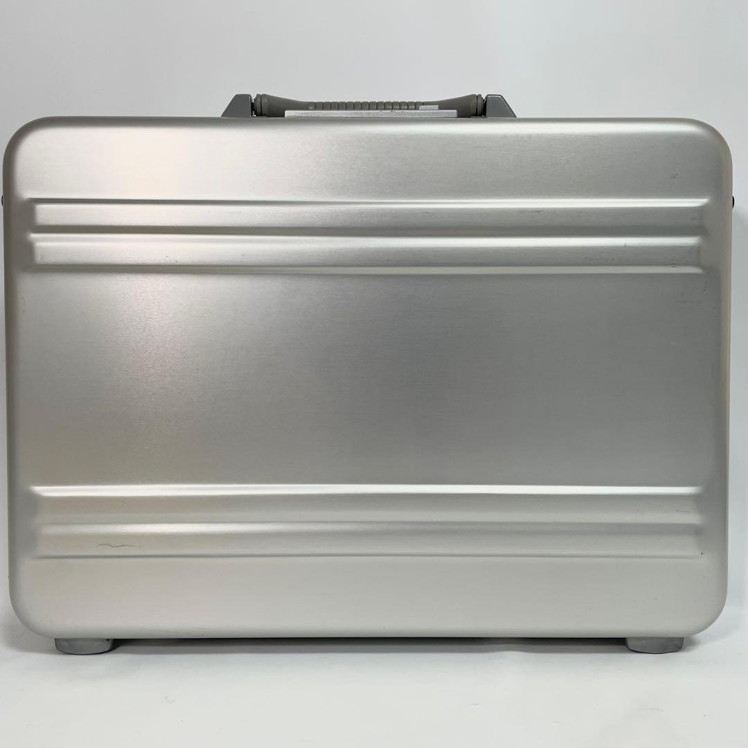 【良品】ZERO HALLIBURTON アタッシュケース　ショルダー A4