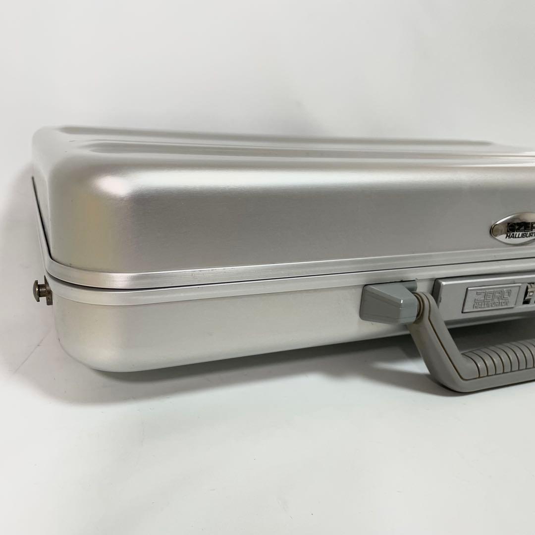【良品】ZERO HALLIBURTON アタッシュケース　ショルダー A4