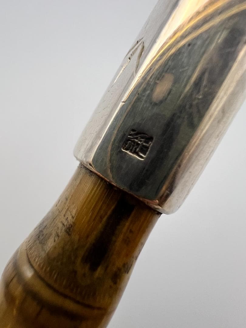 明治時代　竹製キセル入れ　在銘　紫檀製瓢箪高肉　蝸牛萌絵　骨製根〆　純銀製キセル