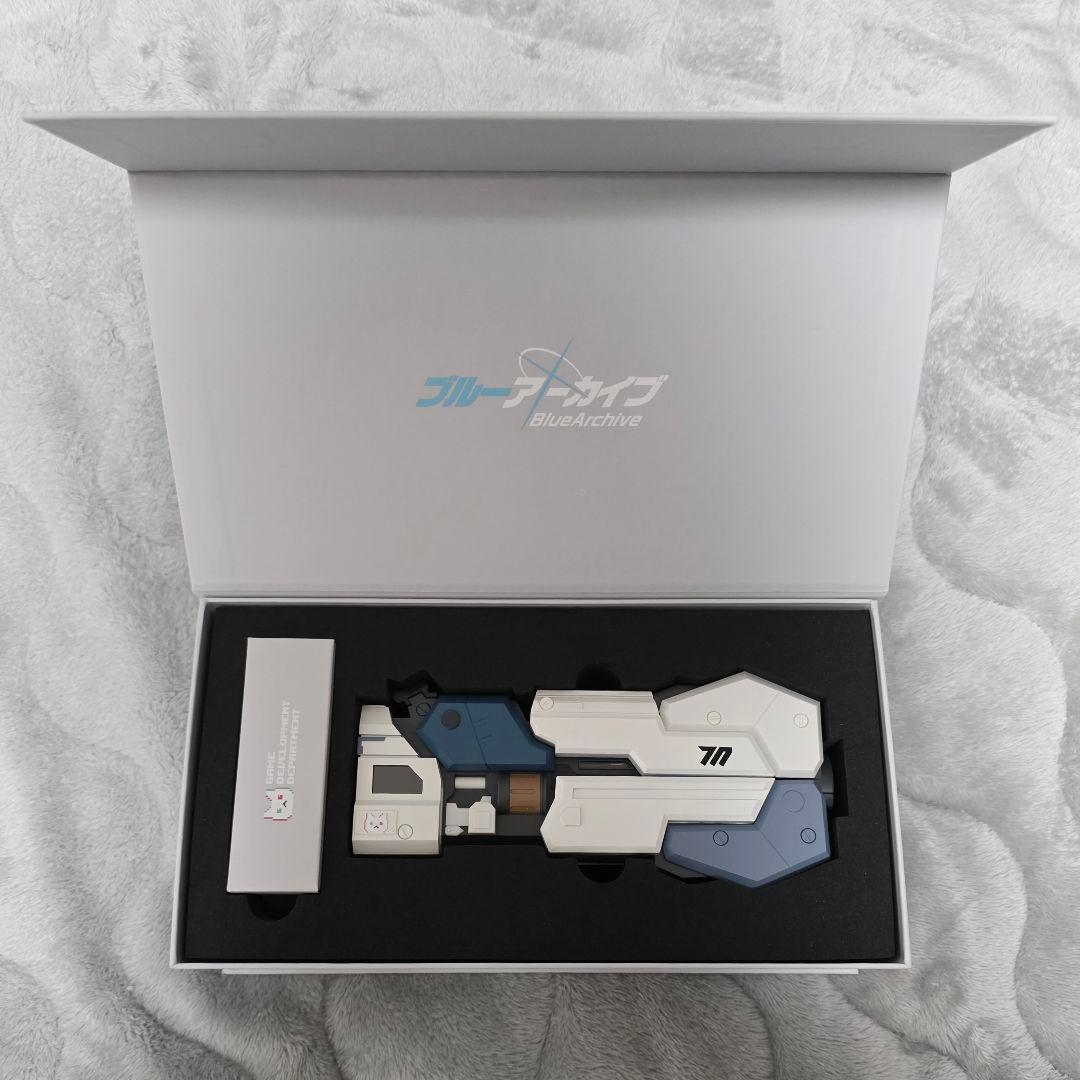 ブルアカ ブルーアーカイブ アリス 光の剣 スーパーノヴァ モバイルバッテリー