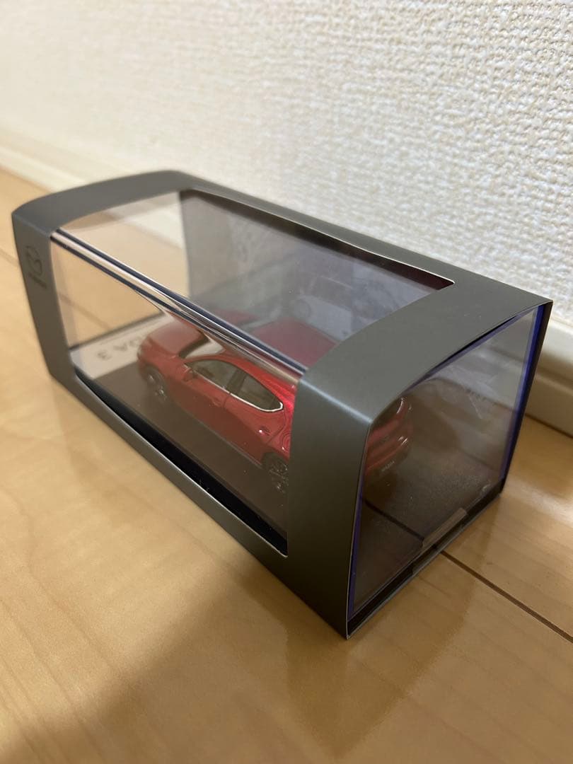 Mazda3レッド 1/43 スケール